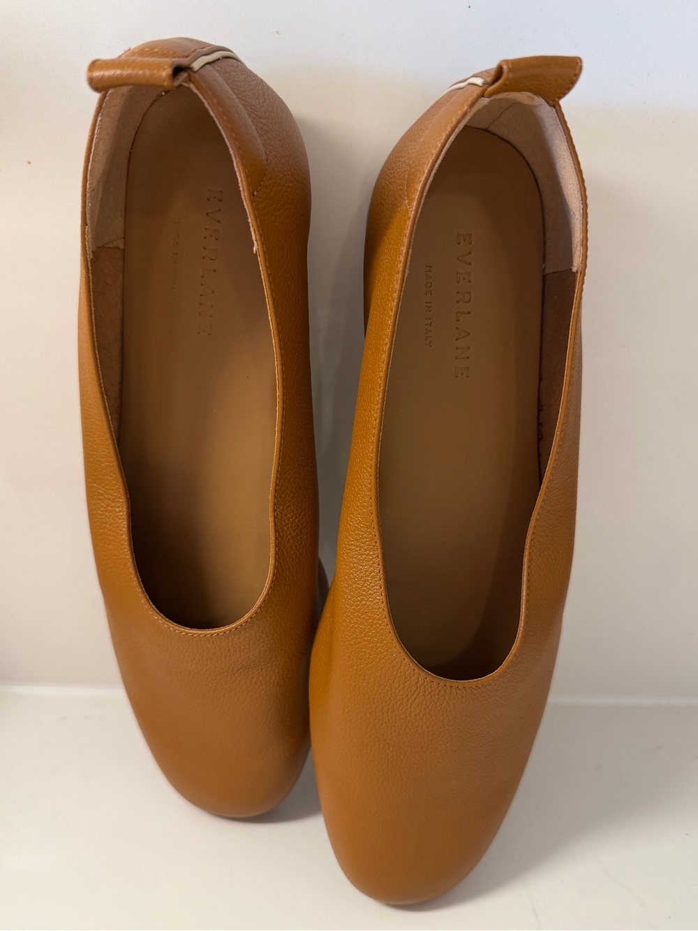 NWOB - Everlane The Day Glove Italian Leather Flats - Caramel - Size 7